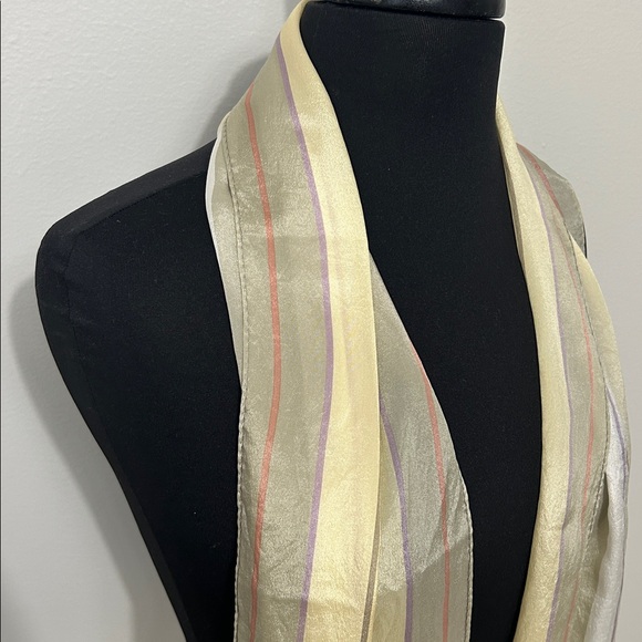 Vintage‎ Liz Claiborne 100% silk striped neck scarf. - Picture 3 of 6